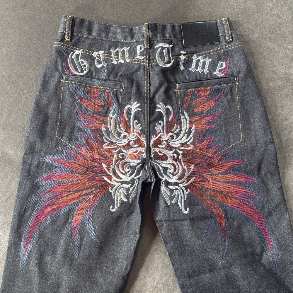 Men's Baggy Black Denim Jeans Relaxed Fit Embroidered Game Time Size 38 NEW